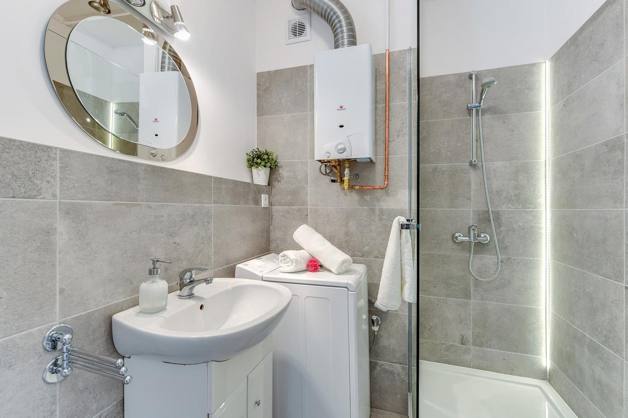 Apartments By The River - Gdansk Old Town By Noclegi Renters Екстериор снимка